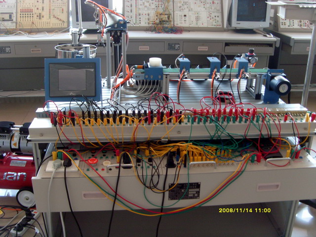 PLC实训室简介--电气运行与控制专业